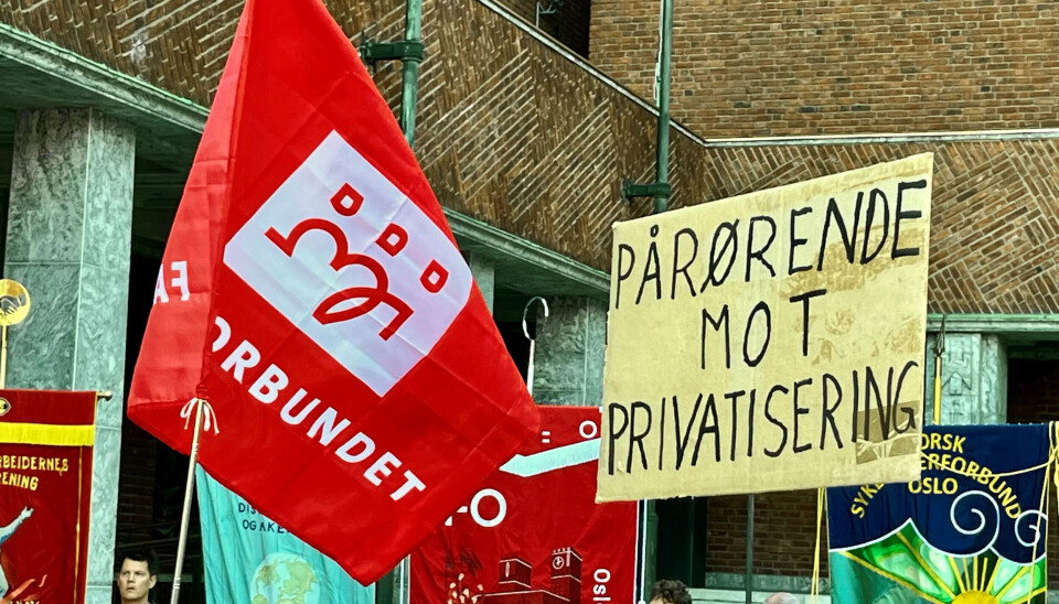 MOT PRIVATISERING: Pårørende var også representert. MOT PRIVATISERING: Pårørende var også representert.