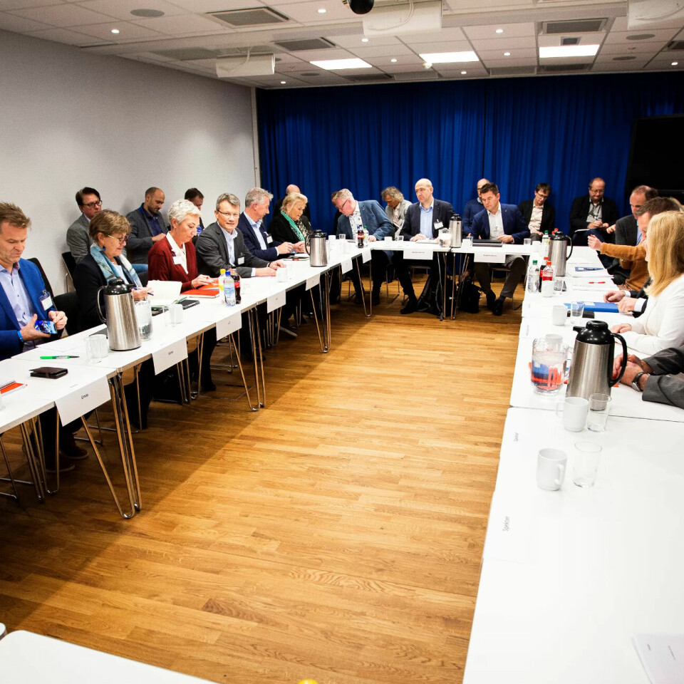 Partene gjør seg klart til forhandlinger om nye særaldersgrenser. Partene gjør seg klart til forhandlinger om nye særaldersgrenser.