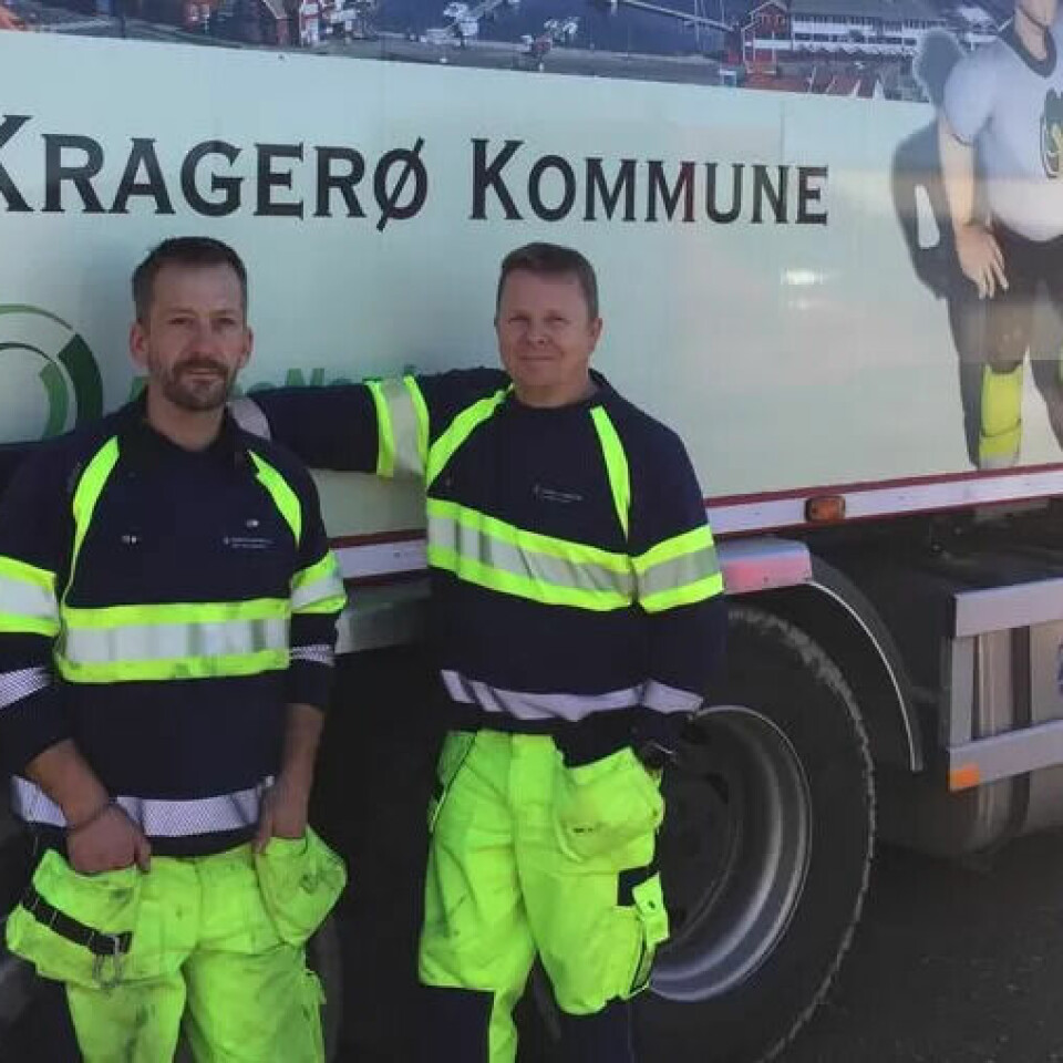SLO TIL: Morgan Martini og Kjell Arne Isnes er blant renovasjonsarbeidere som ble kommunalt ansatte i fjor. De fikk bedre pensjon, tryggere hverdag og innbyggerne fikk lavere gebyr. SLO TIL: Morgan Martini og Kjell Arne Isnes er blant renovasjonsarbeidere som ble kommunalt ansatte i fjor. De fikk bedre pensjon, tryggere hverdag og innbyggerne fikk lavere gebyr.