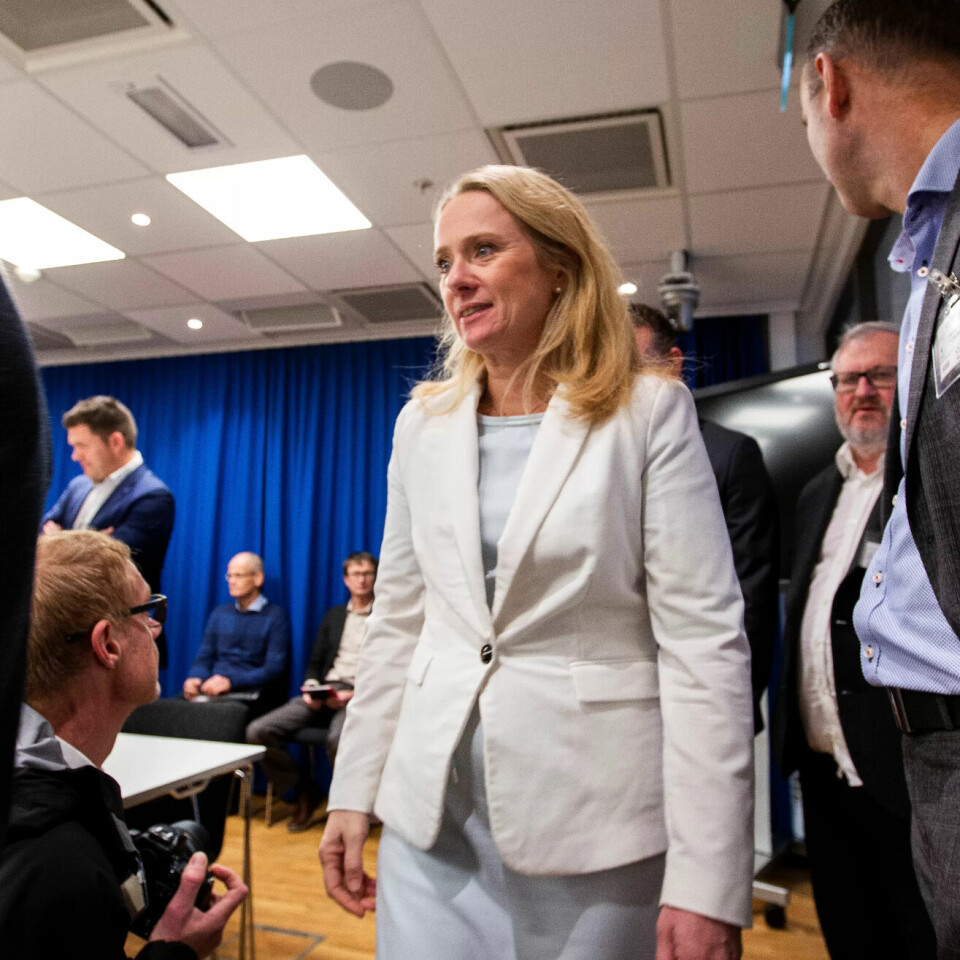 Arbeids og Sosialminister Anniken Hauglie (H) Arbeids og Sosialminister Anniken Hauglie (H)