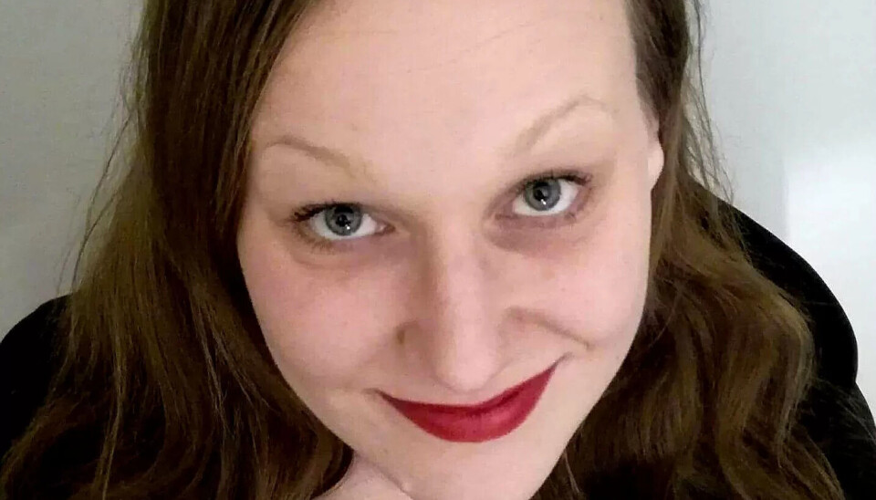 UTEN SIKKERHET: Tiitta Nieminen jobber alt fra 16 til 160 timer i måneden. På nullkontrakter får hun ikke fast ansettelse eller regulert arbeidstid. Og heller ikke mulighet til å planlegge fram i tid. UTEN SIKKERHET: Tiitta Nieminen jobber alt fra 16 til 160 timer i måneden. På nullkontrakter får hun ikke fast ansettelse eller regulert arbeidstid. Og heller ikke mulighet til å planlegge fram i tid.