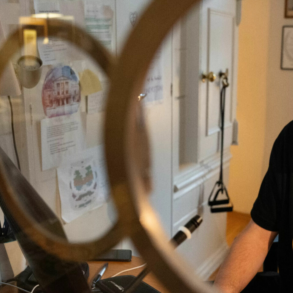 STØTTAR: Svein Eldøy er tillitsvald i Fagforbundet ved Nationaltheatret og er kritisk til det foreslåtte kuttet på 40 millionar kroner. STØTTAR: Svein Eldøy er tillitsvald i Fagforbundet ved Nationaltheatret og er kritisk til det foreslåtte kuttet på 40 millionar kroner.