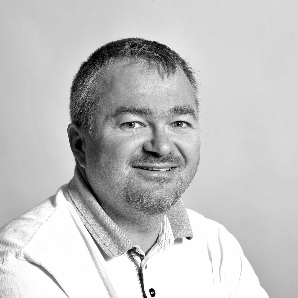 JEVNER SEG UT? – Folk klager bare om høsten, sier rådgiver Arne Løseth. Ved overgang til sommertid på våren, blir natta en time kortere. JEVNER SEG UT? – Folk klager bare om høsten, sier rådgiver Arne Løseth. Ved overgang til sommertid på våren, blir natta en time kortere.