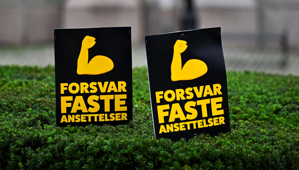Fra nyttår senkes kravet fra fire til tre år før midlertidig ansatte kan kreve fast jobb. Fra nyttår senkes kravet fra fire til tre år før midlertidig ansatte kan kreve fast jobb.