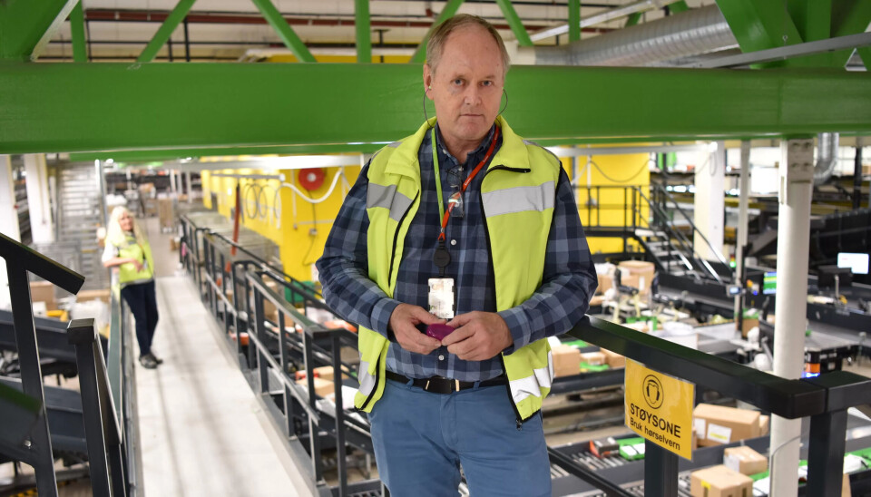 UTREDER TILTAK: Regiondirektør Geir Bertelsen har hatt ansvaret for Alnabruterminalen siden 1. januar i år, og sier at de jobber med å få på plass støyreduserende tiltak. UTREDER TILTAK: Regiondirektør Geir Bertelsen har hatt ansvaret for Alnabruterminalen siden 1. januar i år, og sier at de jobber med å få på plass støyreduserende tiltak.