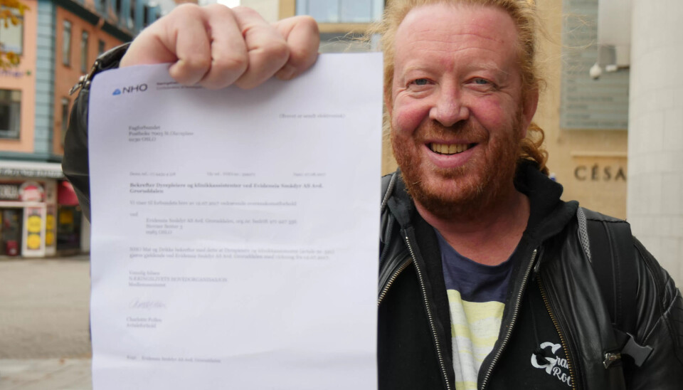 SIGNERT:Terje Strømsnes er leder i Teknisk fagforening i Fagforbundet i Oslo. Her har han avtalen som bekrefter at nok en arbeidsplass har fått tariffavtale etter initiativ av Fagforbundet. SIGNERT:Terje Strømsnes er leder i Teknisk fagforening i Fagforbundet i Oslo. Her har han avtalen som bekrefter at nok en arbeidsplass har fått tariffavtale etter initiativ av Fagforbundet.