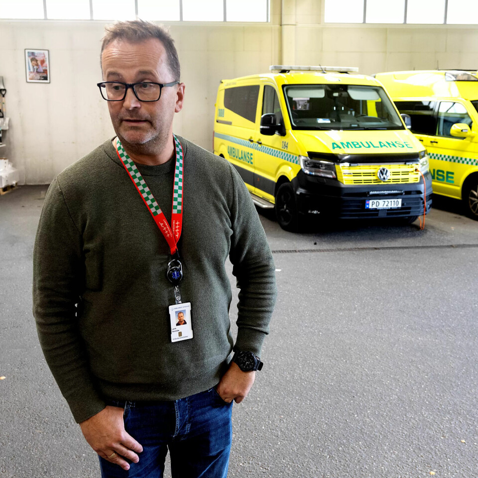 MÅ FÅ BRUKE FAG: – Jeg er opptatt av at de som jobber på AMK og i legevaktsentralen får bruke sin faglige kompetanse til å sile telefonene bedre, sier Lars Vereide. MÅ FÅ BRUKE FAG: – Jeg er opptatt av at de som jobber på AMK og i legevaktsentralen får bruke sin faglige kompetanse til å sile telefonene bedre, sier Lars Vereide.