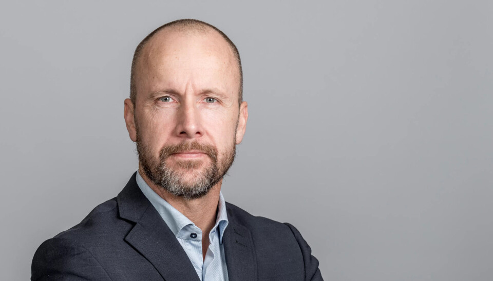Jørgen Steen er leder for Nasjonalt tverretatlig Senter for analyse- og etterretning. Senteret ble opprettet av regjeringen for å hindre kriminelle i å utnytte arbeidere og å snyte på skatten. Senteret analyserer arbeidslivet og hva som skjer. Informasjonen de henter inn blir brukt av politikere og myndighetene. Jørgen Steen er leder for Nasjonalt tverretatlig Senter for analyse- og etterretning. Senteret ble opprettet av regjeringen for å hindre kriminelle i å utnytte arbeidere og å snyte på skatten. Senteret analyserer arbeidslivet og hva som skjer. Informasjonen de henter inn blir brukt av politikere og myndighetene.