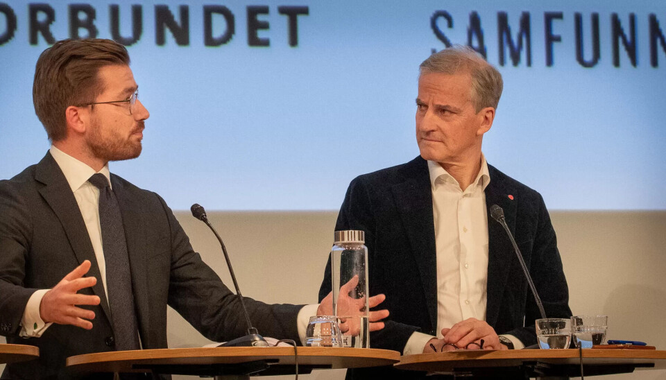 Ap-leder Jonas Gahr Støre (t. h.) mener regjeringens skattepolitikk er usosial og dårlig klimapolitikk. – Desto mindre rettferdige klimakuttene oppleves, jo mindre blir vi i stand til å gjennomføre dem, sa Ap-lederen. Ap-leder Jonas Gahr Støre (t. h.) mener regjeringens skattepolitikk er usosial og dårlig klimapolitikk. – Desto mindre rettferdige klimakuttene oppleves, jo mindre blir vi i stand til å gjennomføre dem, sa Ap-lederen.