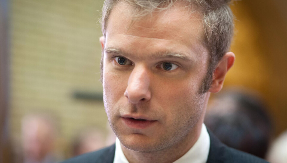 NEI TIL VELFERDSPROFITT: SVs Snorre Valen vil ha slutt på profitt på velferdstjenester. –Om det er de ansattes lønn og pensjon som gir eierne overskudd, har man ikke oppnådd annet enn å gjøre arbeidsforholdene dårligere i en veldig viktig sektor av samfunnet vårt, mener Valen. NEI TIL VELFERDSPROFITT: SVs Snorre Valen vil ha slutt på profitt på velferdstjenester. –Om det er de ansattes lønn og pensjon som gir eierne overskudd, har man ikke oppnådd annet enn å gjøre arbeidsforholdene dårligere i en veldig viktig sektor av samfunnet vårt, mener Valen.