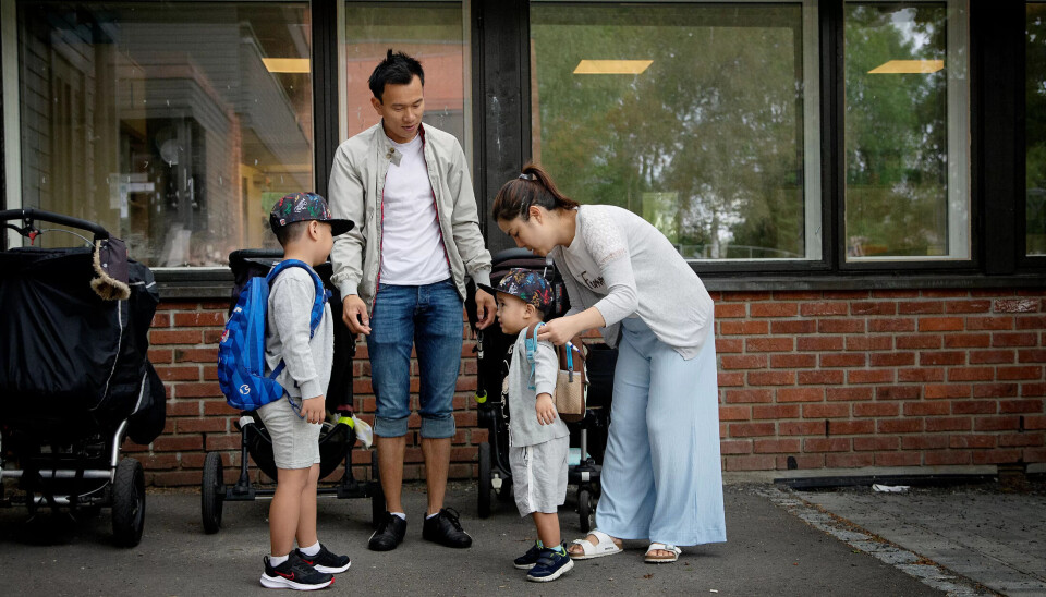 Storebror Jayden, pappa Truc og mamma Anh følger Kayden i barnehagen, og skal bruke god tid på tilvenning. Storebror Jayden, pappa Truc og mamma Anh følger Kayden i barnehagen, og skal bruke god tid på tilvenning.