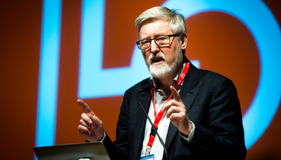SKUFFET: LOs nestleder, Tor-Arne Solbakken, mener den nye forskriften åpner for sosial dumping. SKUFFET: LOs nestleder, Tor-Arne Solbakken, mener den nye forskriften åpner for sosial dumping.
