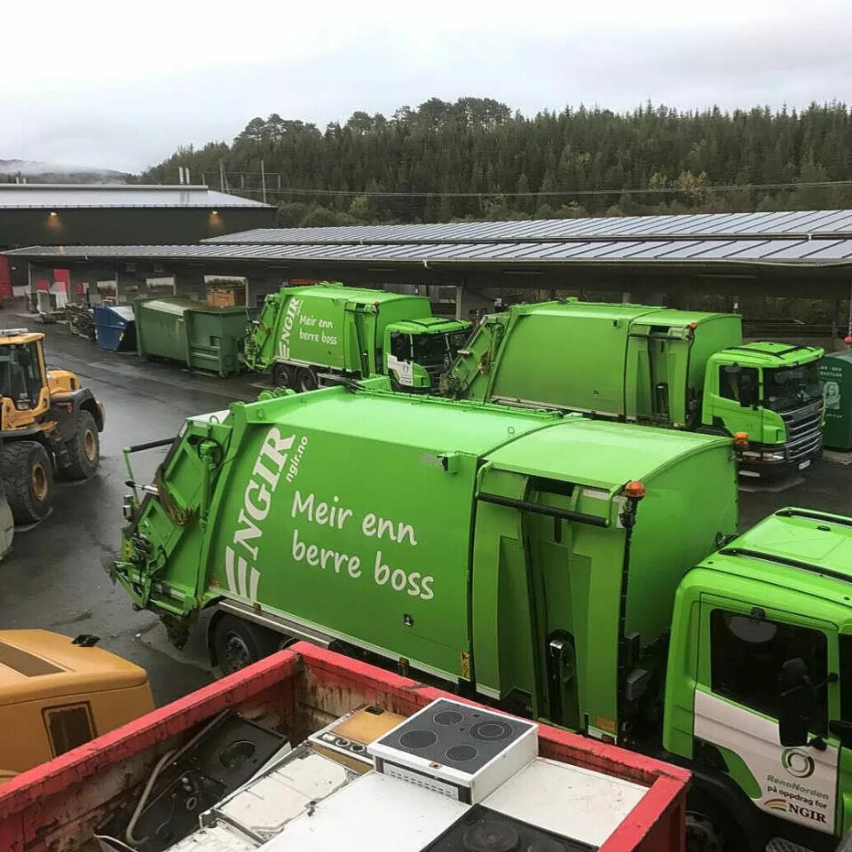 GOD PÅ RENOVASJON: Ett år med midlertidig renovasjon i egenregi overbeviste i Nordhordaland. Nå er antall kommuner som har skrotet framtidige anbud, kommet opp i 97. GOD PÅ RENOVASJON: Ett år med midlertidig renovasjon i egenregi overbeviste i Nordhordaland. Nå er antall kommuner som har skrotet framtidige anbud, kommet opp i 97.