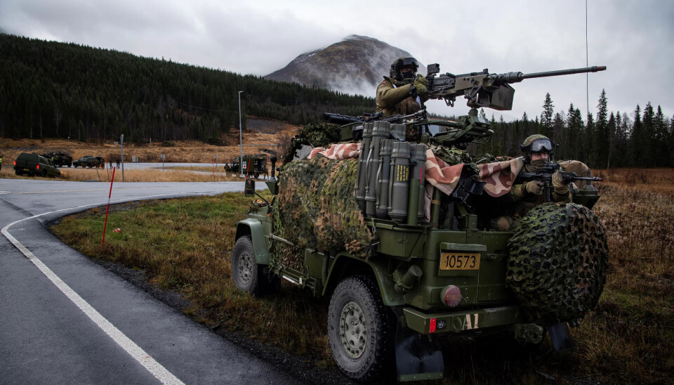 BEREDSKAP: At Forsvaret styrkes er nødvendig. Men totalberedskap krever mer enn Forsvar, ambulanser og politi. De offentlige tjenestenes viktighet ble trukket frem fra talerstolen av flere delegater. BEREDSKAP: At Forsvaret styrkes er nødvendig. Men totalberedskap krever mer enn Forsvar, ambulanser og politi. De offentlige tjenestenes viktighet ble trukket frem fra talerstolen av flere delegater.