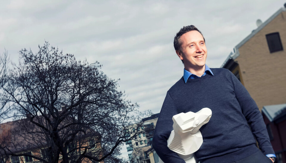 KAN OVERRASKE: - Springeren er favorittbrikken. Det er den som gjør sjakk til et kreativt og spennende spill, mener Torstein Bae. KAN OVERRASKE: - Springeren er favorittbrikken. Det er den som gjør sjakk til et kreativt og spennende spill, mener Torstein Bae.