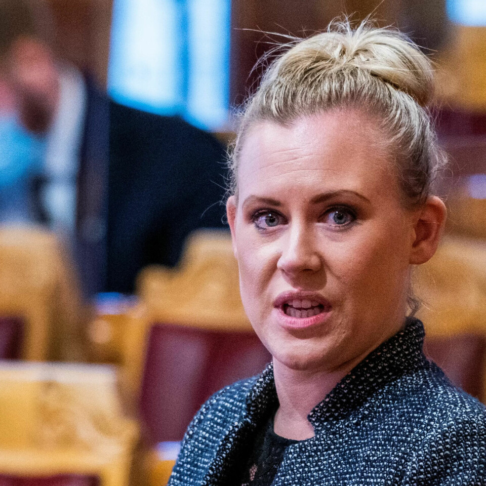 Arbeiderpartiets Lene Vågslid kaller Høyres valgløfte for bløff. Arbeiderpartiets Lene Vågslid kaller Høyres valgløfte for bløff.