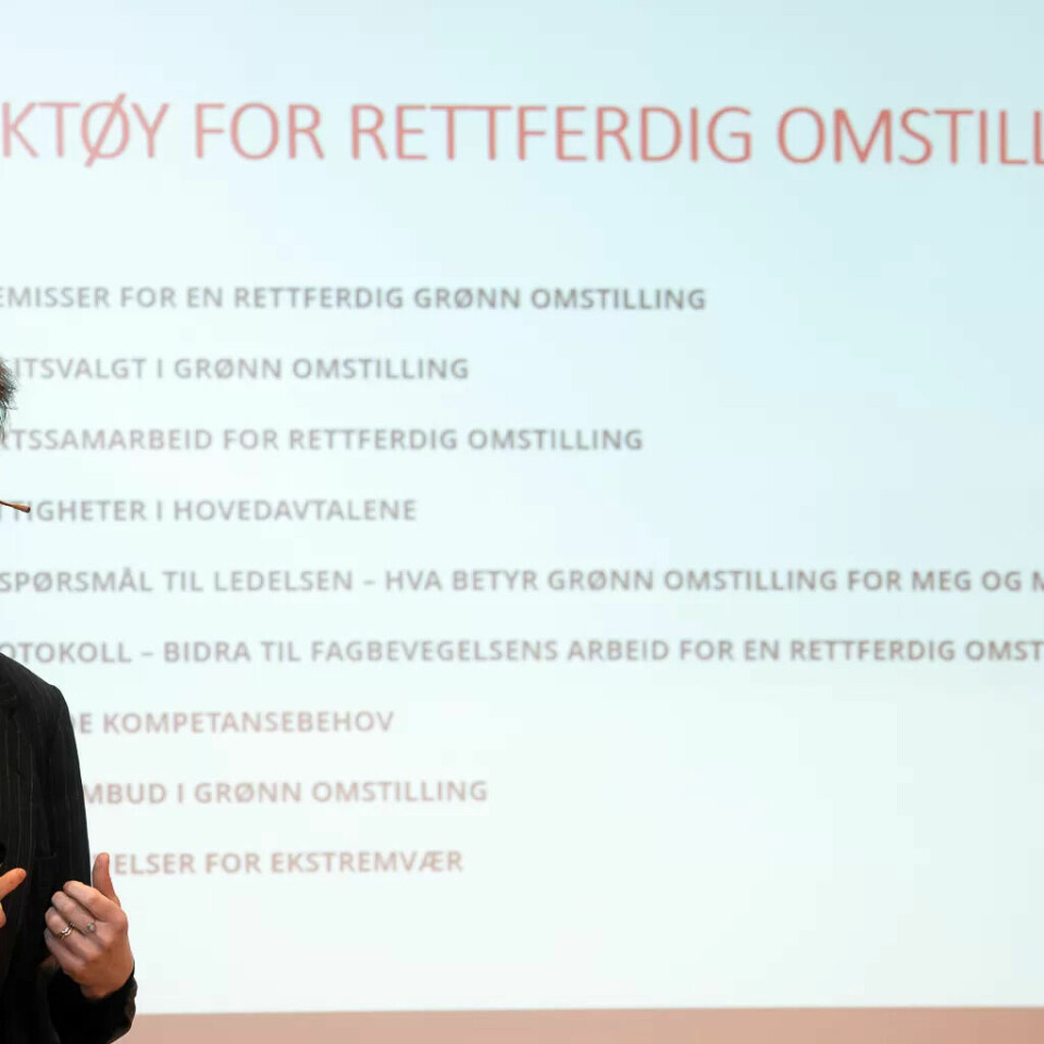 VEREKTØYKASSE: – Arbeidet med de ni verktøyene i grønn omstilling er et langsiktig arbeid. Det går an å komme med innspill og ønsker. På denne måten kan vi utvikle verktøyene videre, sa Margit Norheim Lindgren under lanseringen. VEREKTØYKASSE: – Arbeidet med de ni verktøyene i grønn omstilling er et langsiktig arbeid. Det går an å komme med innspill og ønsker. På denne måten kan vi utvikle verktøyene videre, sa Margit Norheim Lindgren under lanseringen.