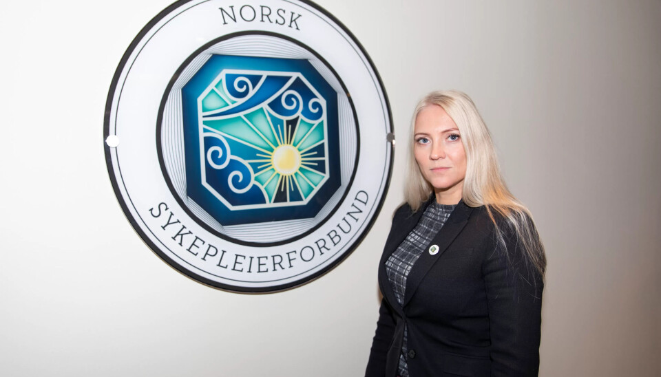 – Krisa var akutt, men kom oppå en allerede kronisk krise knytta til mangel på personell i helsetjenestene, sier Lill Sverresdatter Larsen, leder i Norsk Sykepleierforbund. – Krisa var akutt, men kom oppå en allerede kronisk krise knytta til mangel på personell i helsetjenestene, sier Lill Sverresdatter Larsen, leder i Norsk Sykepleierforbund.