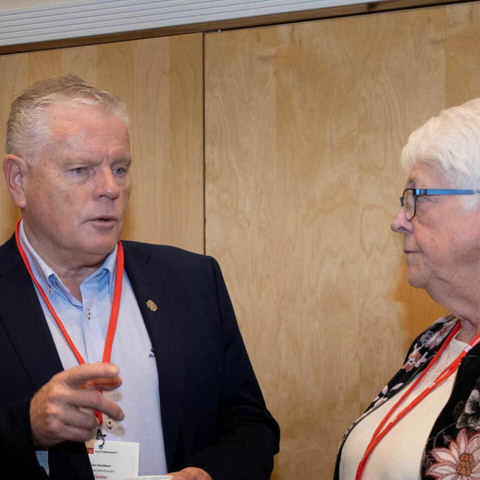 AP-STØTTE: Både Jan Davidsen og Bjørg Hageløkken støtter et forslag i Aps alternative budsjett om å kutte skattefradrag for pensjonssparing og heller bruke pengene på å løfte minstepensjonistene. AP-STØTTE: Både Jan Davidsen og Bjørg Hageløkken støtter et forslag i Aps alternative budsjett om å kutte skattefradrag for pensjonssparing og heller bruke pengene på å løfte minstepensjonistene.