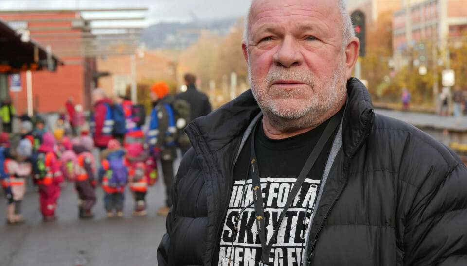 KRITISK: Rune Aasen er leder for Oslo Sporveier Arbeiderforening som har rundt 1200 medlemmer. Han mener spesielt turister, eldre og folk med nedsatt funksjonsevne vil bli rammet når serviceskranker ved kollektivtrafikken i Oslo blir lagt ned. KRITISK: Rune Aasen er leder for Oslo Sporveier Arbeiderforening som har rundt 1200 medlemmer. Han mener spesielt turister, eldre og folk med nedsatt funksjonsevne vil bli rammet når serviceskranker ved kollektivtrafikken i Oslo blir lagt ned.