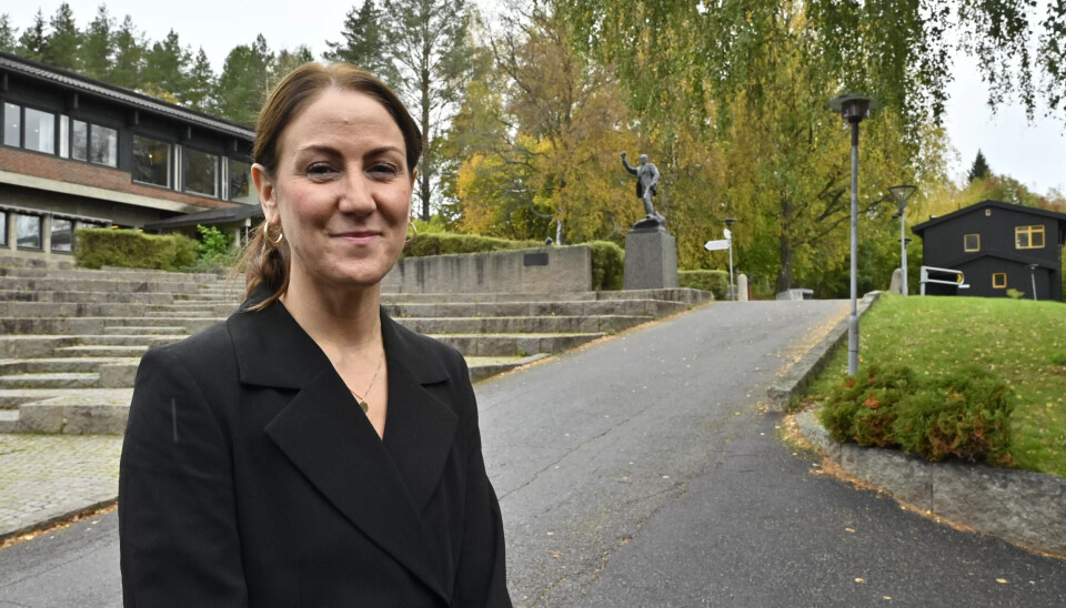 – Jeg er opptatt av at vi både skal jobbe mer praktisk og variert i teoretiske fag og ha flere praktiske fag i skolen. Jeg tror det vil gjøre at skolen vil oppleves som mer romslig, sier kunnskapsminister Tonje Brenna. – Jeg er opptatt av at vi både skal jobbe mer praktisk og variert i teoretiske fag og ha flere praktiske fag i skolen. Jeg tror det vil gjøre at skolen vil oppleves som mer romslig, sier kunnskapsminister Tonje Brenna.
