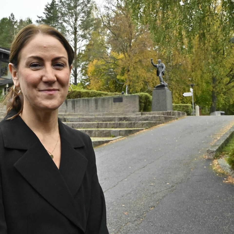 – Jeg er opptatt av at vi både skal jobbe mer praktisk og variert i teoretiske fag og ha flere praktiske fag i skolen. Jeg tror det vil gjøre at skolen vil oppleves som mer romslig, sier kunnskapsminister Tonje Brenna. – Jeg er opptatt av at vi både skal jobbe mer praktisk og variert i teoretiske fag og ha flere praktiske fag i skolen. Jeg tror det vil gjøre at skolen vil oppleves som mer romslig, sier kunnskapsminister Tonje Brenna.