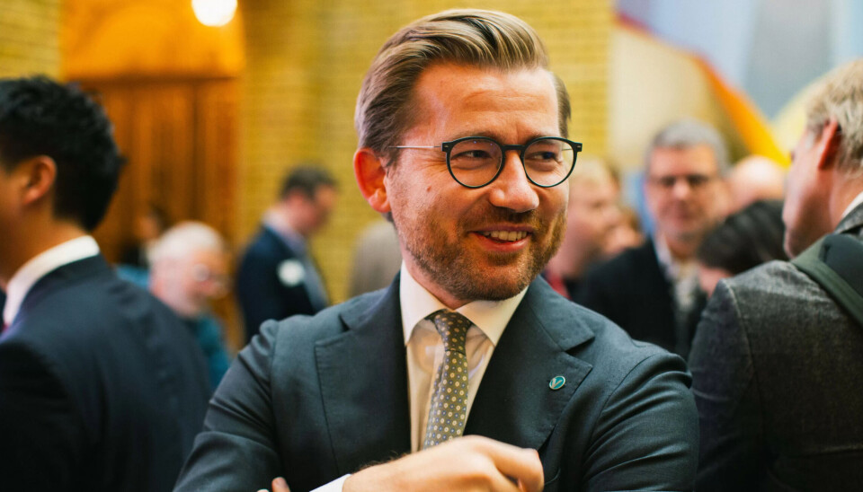 Venstre-nestleder Sveinung Rotevatn mener tida er inne for å gjøre noe nytt for å få ned sykefraværet. Venstre-nestleder Sveinung Rotevatn mener tida er inne for å gjøre noe nytt for å få ned sykefraværet.