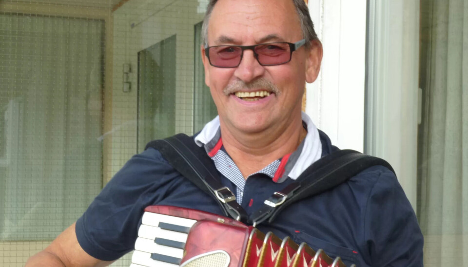 KOKKEN TOR: Når han ikke står over grytene, spiller Tor Meyer og kompani for beboerne på Ibestad sykehjem. KOKKEN TOR: Når han ikke står over grytene, spiller Tor Meyer og kompani for beboerne på Ibestad sykehjem.