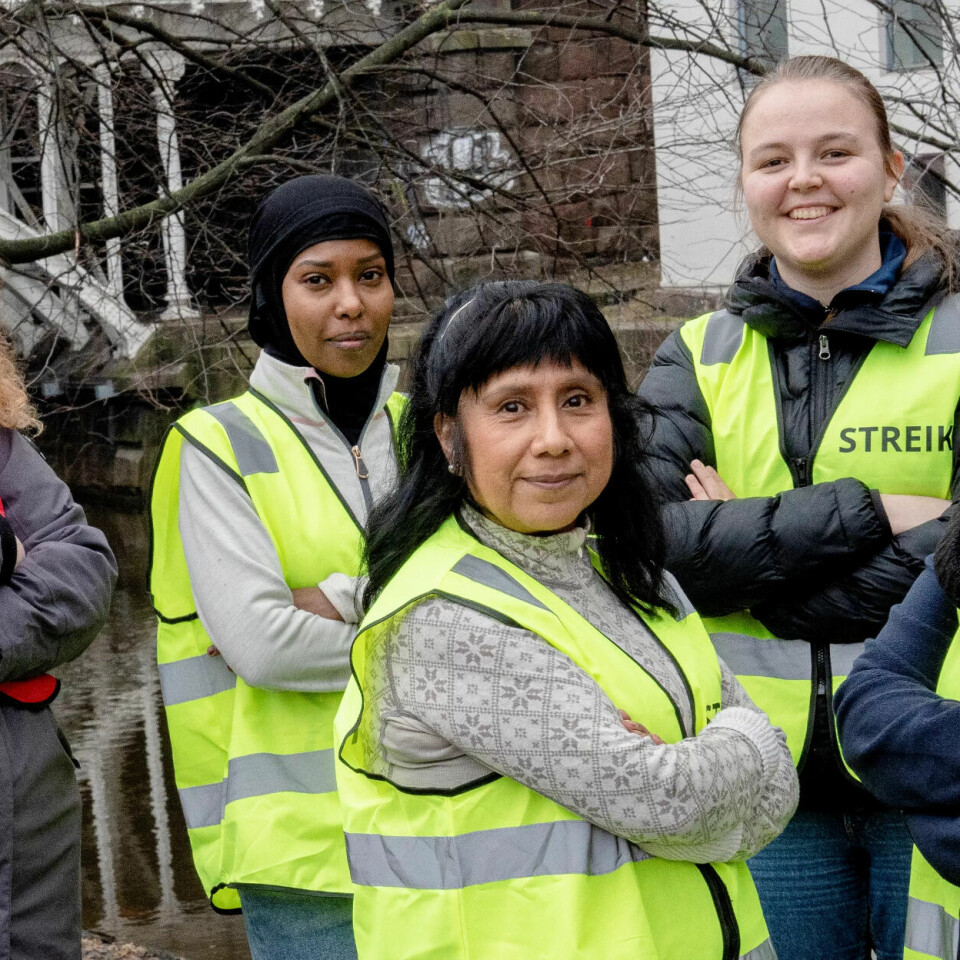 STÅR PÅ KRAVA: Katrine Adams, Arig Salman, Margarita Antihuala, Karen Hauan og Geeta Negi streiker for hybridpensjon i Frelsesarmeens barnehager og andre barnehager organisert i NHO. – En sak vi er villige til å kjempe for, sier de til Fagbladet. STÅR PÅ KRAVA: Katrine Adams, Arig Salman, Margarita Antihuala, Karen Hauan og Geeta Negi streiker for hybridpensjon i Frelsesarmeens barnehager og andre barnehager organisert i NHO. – En sak vi er villige til å kjempe for, sier de til Fagbladet.