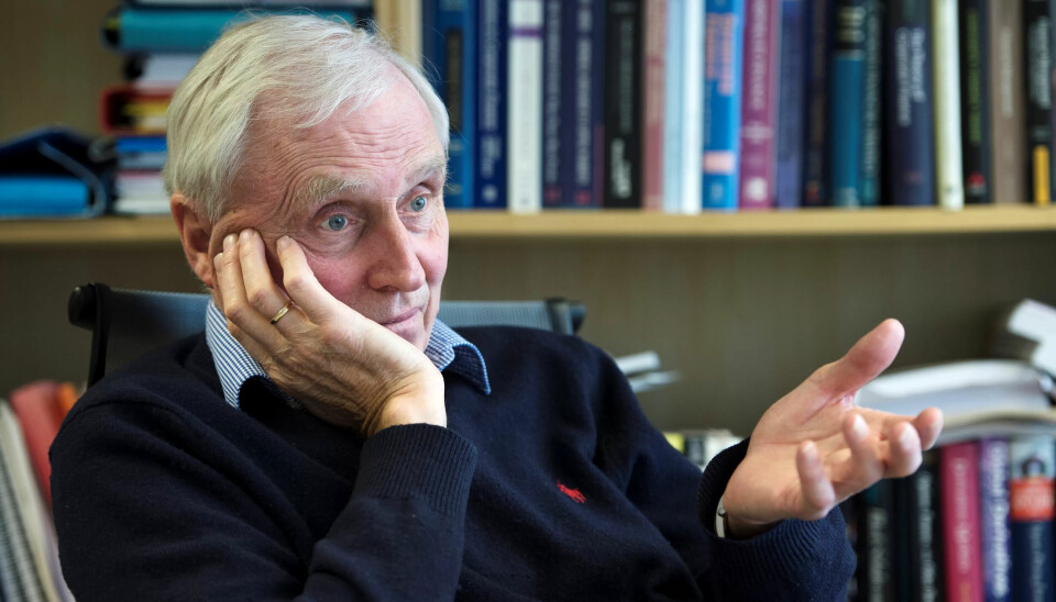 NESTOR: - Pensjonsordninger er veldig langsiktige investeringer, så dette er ikke som å skifte en bil for kommunen, men noe man må sjekke grundig, sier professor emeritus Thore Johnsen. NESTOR: - Pensjonsordninger er veldig langsiktige investeringer, så dette er ikke som å skifte en bil for kommunen, men noe man må sjekke grundig, sier professor emeritus Thore Johnsen.