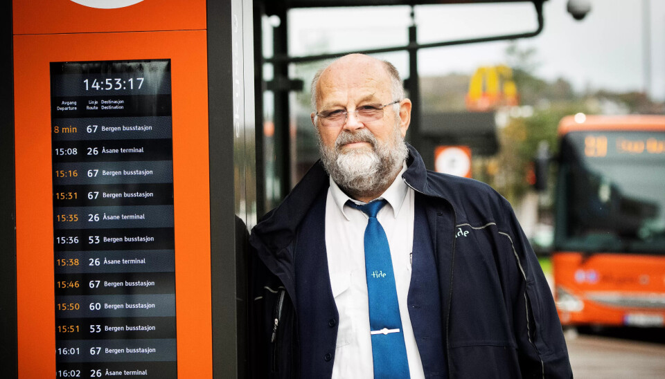 JA: Bussjåfør Ørjan Takle i Bergen tvilte seg fram til et ja i avstemningen, som endte med at det med knappest mulig margin ikke ble ny busstreik. JA: Bussjåfør Ørjan Takle i Bergen tvilte seg fram til et ja i avstemningen, som endte med at det med knappest mulig margin ikke ble ny busstreik.