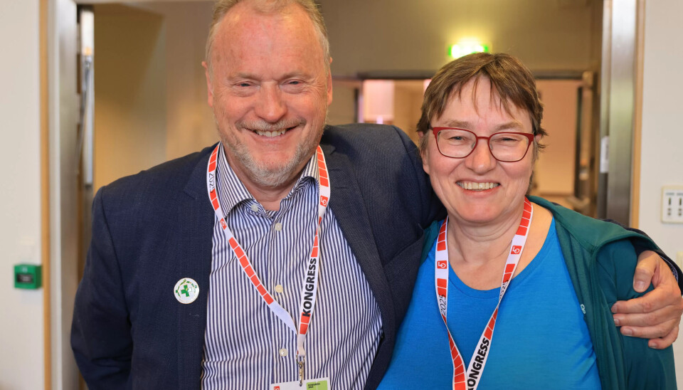 POSITIVE: – De representerer slik et friskt pust. De er begge nye, og uten erfaring fra LO-ledelsen, sier forsker Kristine Nergaard om Kine Asper Vistnes og Henriette Jevnaker. Her med Raymond Johansen som synes Vistnes blir en spennende LO-leder. POSITIVE: – De representerer slik et friskt pust. De er begge nye, og uten erfaring fra LO-ledelsen, sier forsker Kristine Nergaard om Kine Asper Vistnes og Henriette Jevnaker. Her med Raymond Johansen som synes Vistnes blir en spennende LO-leder.