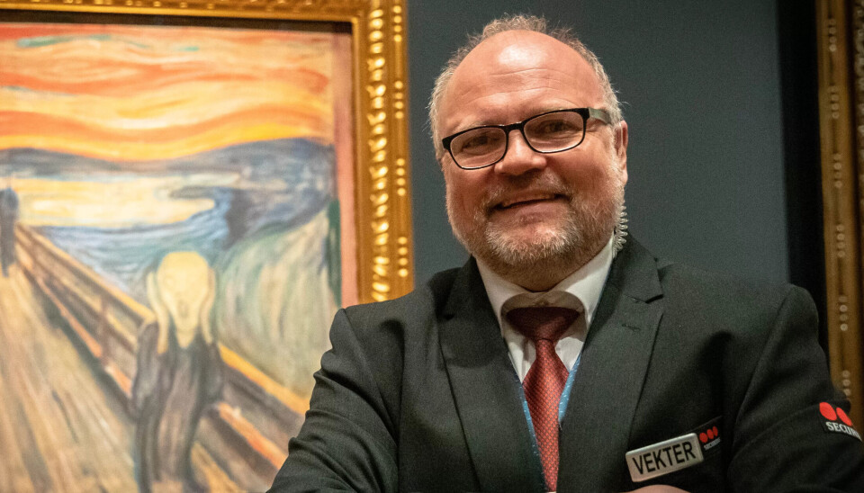 – Å bli stemt fram som årets vekter var ikke noen jeg hadde sett for meg, sier Ronny Moen Eriksen. Men det skulle vel bare mangle etter at du har reddet et av verdens mest kjente kunstverk fra ødeleggelse? – Å bli stemt fram som årets vekter var ikke noen jeg hadde sett for meg, sier Ronny Moen Eriksen. Men det skulle vel bare mangle etter at du har reddet et av verdens mest kjente kunstverk fra ødeleggelse?