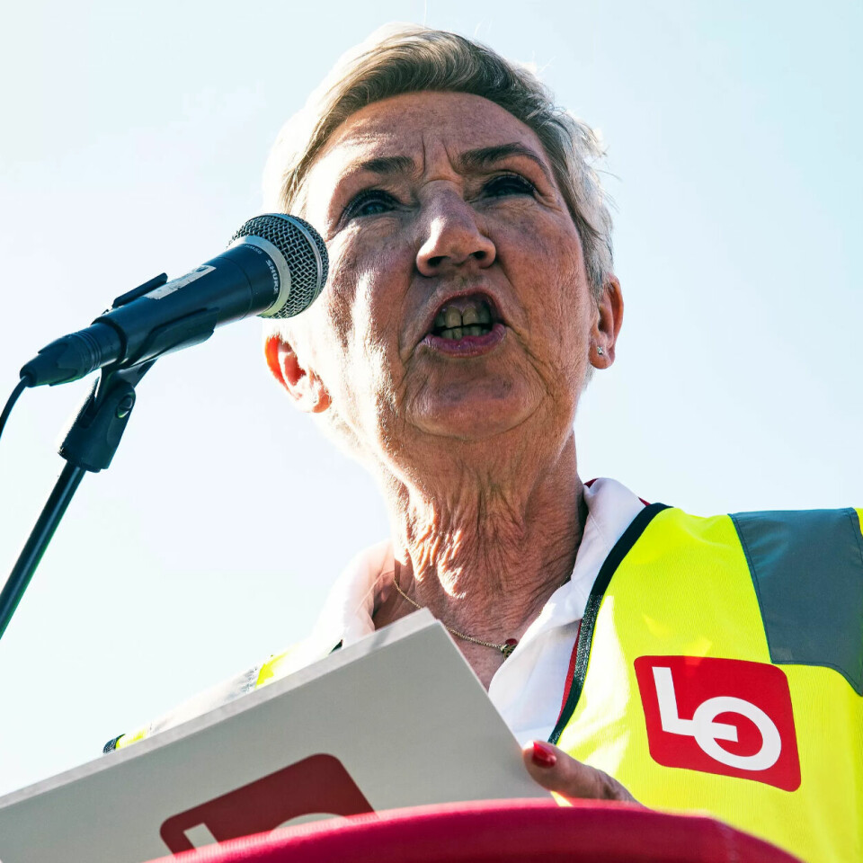 LO-leder Peggy Hessen Følsvik bekrefter at streiken nå er over. LO-leder Peggy Hessen Følsvik bekrefter at streiken nå er over.