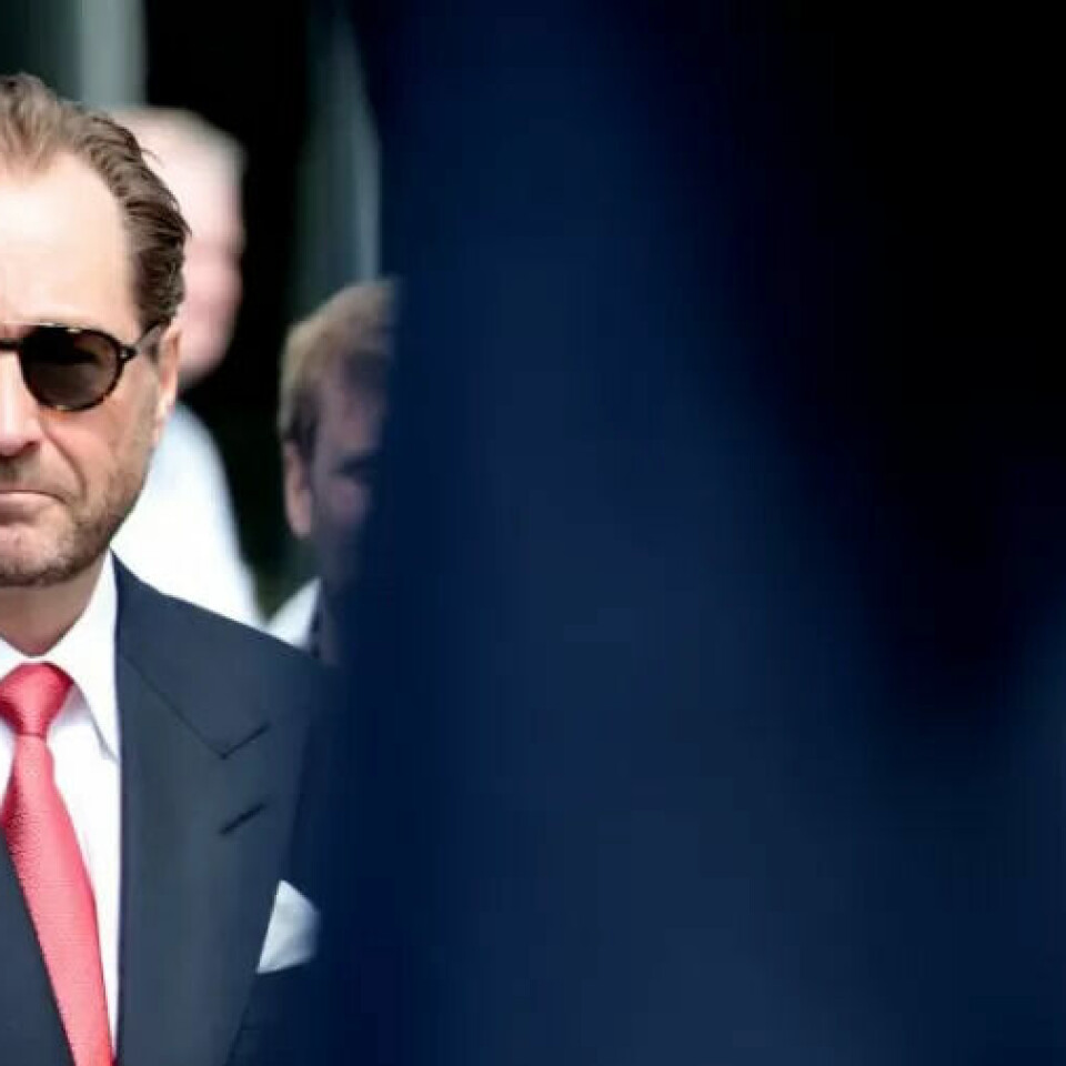 SKATTELETTE: Kjell Inge Røkke skal få slippe ekstraskatten om Høyre vinner valget, lover partiet. Aker ASAs hovedeier flyttet til Lugano i Sveits i september 2022. SKATTELETTE: Kjell Inge Røkke skal få slippe ekstraskatten om Høyre vinner valget, lover partiet. Aker ASAs hovedeier flyttet til Lugano i Sveits i september 2022.
