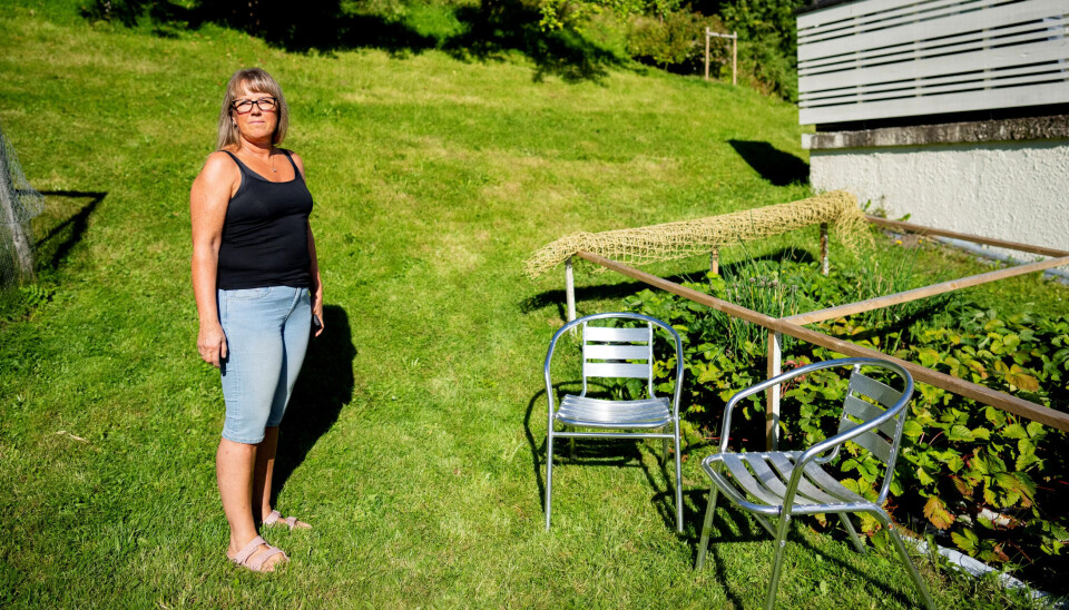 Sykmeldt: Karin Garmager Kristiansen er for tida sykmeldt på grunn av ei hånd hun skadet under et løft for mange år siden. Sykmeldt: Karin Garmager Kristiansen er for tida sykmeldt på grunn av ei hånd hun skadet under et løft for mange år siden.