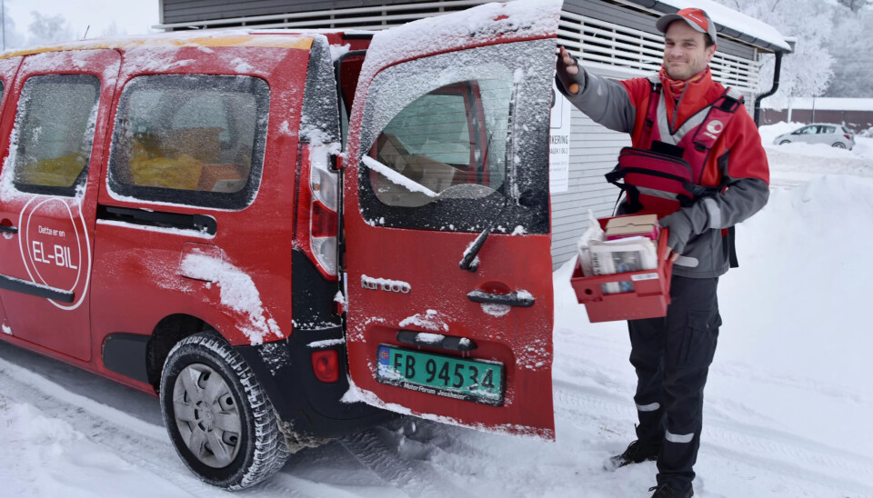 Nå starter forhandlingene om lønna til postbud Lars Sigurd Sandve og 159.000 andre som er ansatt i bedrifter som er organisert i arbeidsgiverorganisasjonen Spekter. Nå starter forhandlingene om lønna til postbud Lars Sigurd Sandve og 159.000 andre som er ansatt i bedrifter som er organisert i arbeidsgiverorganisasjonen Spekter.