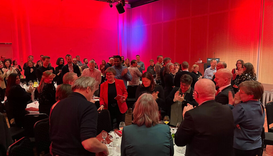 OPP OG STÅ: Mette Nord fikk stående og lang applaus etter talen. OPP OG STÅ: Mette Nord fikk stående og lang applaus etter talen.