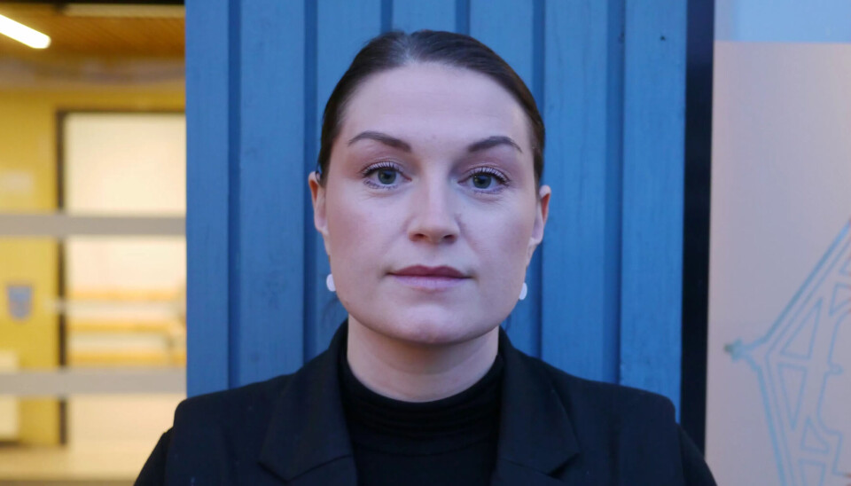 PÅ SPAREBLUSS: – Vi har fått beskjed om å spare inn der vi kan. Ingen sier at vi ikke får sikkerhetstiltak fordi vi må spare, men i praksis står valget mellom de to: Å bruke penger på lovpålagte tjenester til barn som trenger det, eller til sikkerhetstiltak. Ansatte taper den kampen, sier Gåsterud. PÅ SPAREBLUSS: – Vi har fått beskjed om å spare inn der vi kan. Ingen sier at vi ikke får sikkerhetstiltak fordi vi må spare, men i praksis står valget mellom de to: Å bruke penger på lovpålagte tjenester til barn som trenger det, eller til sikkerhetstiltak. Ansatte taper den kampen, sier Gåsterud.