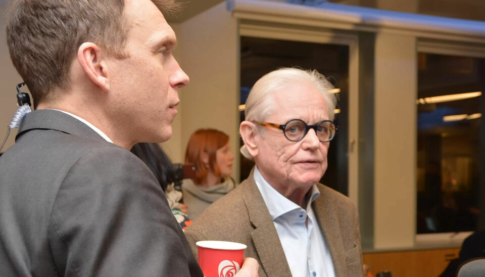 Dagsavisen og presse-nestor Arne Strand går så langt som å mene at Jonas Gahr Støre ga Trond Giske sparken som nestleder da han fikk fritak på ubestemt tid. Dagsavisen og presse-nestor Arne Strand går så langt som å mene at Jonas Gahr Støre ga Trond Giske sparken som nestleder da han fikk fritak på ubestemt tid.