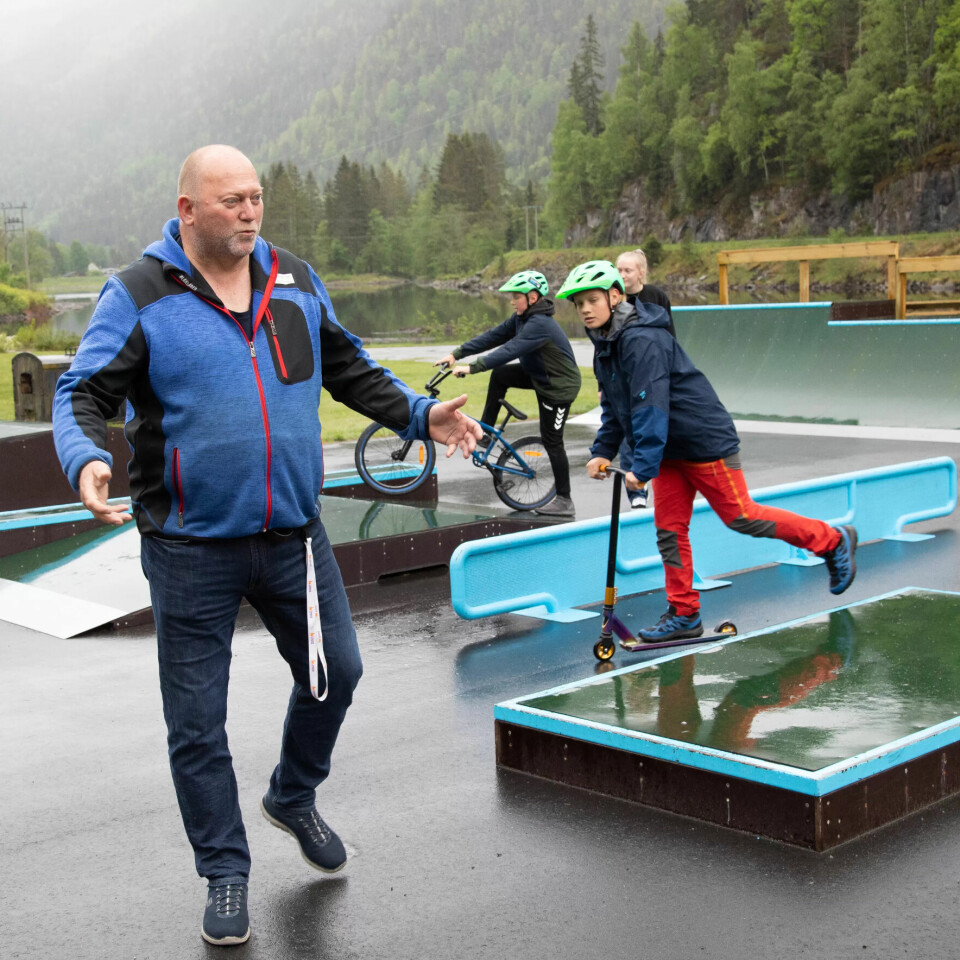 UTE: Aktiviteter utendørs er viktig i fritidsklubben i Dalen. I fjor høst kom en populær bane for skating og sykling på plass. UTE: Aktiviteter utendørs er viktig i fritidsklubben i Dalen. I fjor høst kom en populær bane for skating og sykling på plass.
