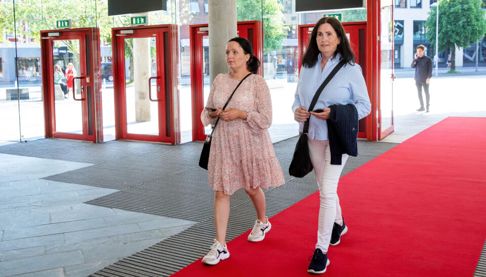 RØD LØPER: Silje Mjanger (tv) og Wenche Lygre var to av 200 hlesearbeidere som var invitert til hederskonserten i Grieghallen. RØD LØPER: Silje Mjanger (tv) og Wenche Lygre var to av 200 hlesearbeidere som var invitert til hederskonserten i Grieghallen.