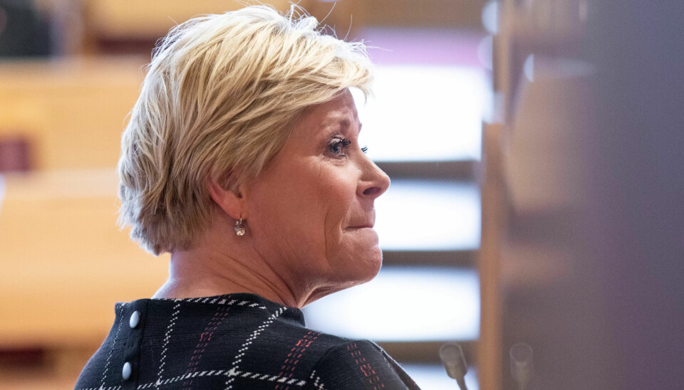 Frp-leder Siv Jensen vil ha gratis munnbind for minstepensjonister og lavinntektsfamilier. Frp-leder Siv Jensen vil ha gratis munnbind for minstepensjonister og lavinntektsfamilier.