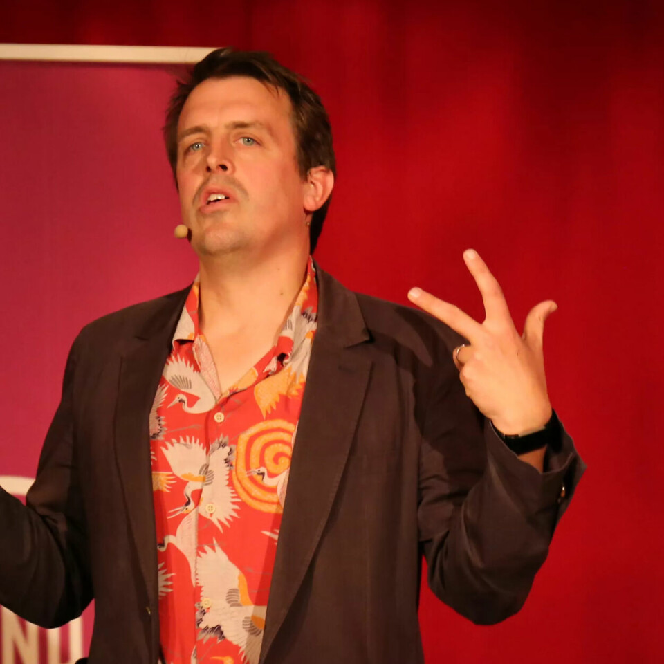 PENGELAND: Oliver Bullough på Kulturhuset i Oslo. Boken hans Moneyland finnes nå i norsk oversettelse, med tittelen Pengeland. PENGELAND: Oliver Bullough på Kulturhuset i Oslo. Boken hans Moneyland finnes nå i norsk oversettelse, med tittelen Pengeland.