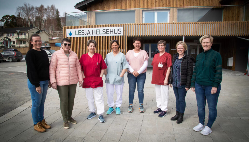 GJENNOMSLAG: Ansatte ved Lesja helsehus er glade for at de endelig fikk større stillinger. Fra v Tove Iren Skaug, Tove Lovinda Gundersen, Ann Sillibakken Riis, Elin Baukhol, Anne Håkenstad, Ruth Borgny Karlsen, Berit Kleiven Kronberget og Marita Aaheim. GJENNOMSLAG: Ansatte ved Lesja helsehus er glade for at de endelig fikk større stillinger. Fra v Tove Iren Skaug, Tove Lovinda Gundersen, Ann Sillibakken Riis, Elin Baukhol, Anne Håkenstad, Ruth Borgny Karlsen, Berit Kleiven Kronberget og Marita Aaheim.