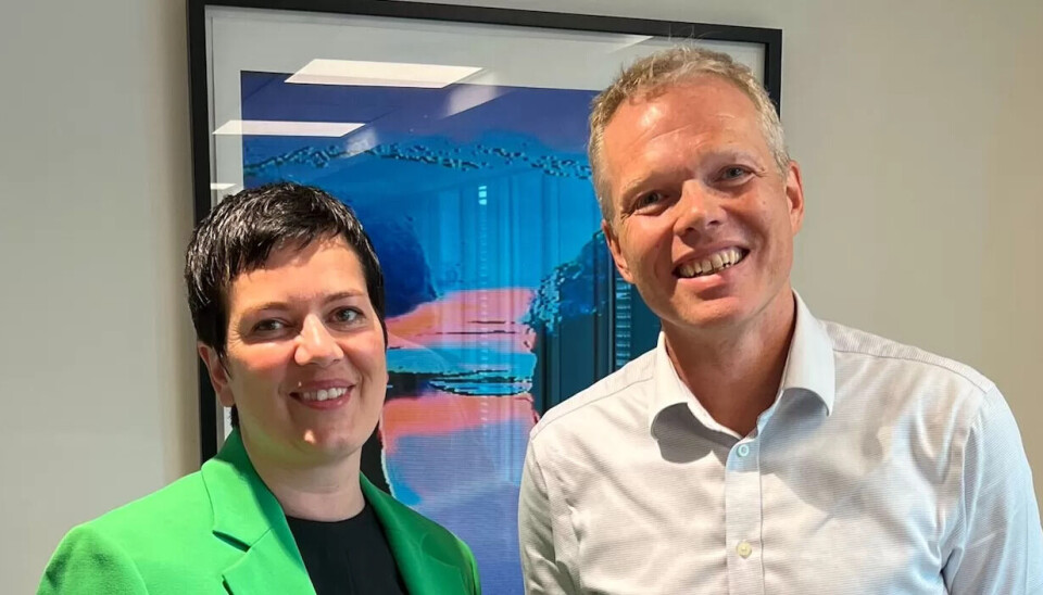 ENIGE OM PROSESS: Henriette Jevnaker fra LO og statssekretær i Arbeids- og inkluderingsdepartementet Stian Nyhus er blant dem som har signert avtalen om hvordan forhandlingene om særaldersgrensene skal skje, sammen med representanter for KS, Spekter, Unio, YS og Akademikerne. ENIGE OM PROSESS: Henriette Jevnaker fra LO og statssekretær i Arbeids- og inkluderingsdepartementet Stian Nyhus er blant dem som har signert avtalen om hvordan forhandlingene om særaldersgrensene skal skje, sammen med representanter for KS, Spekter, Unio, YS og Akademikerne.