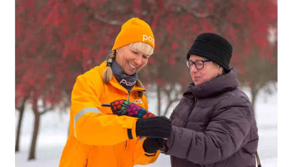 STØTTE PÅ TUR: Den som vil ha litt støtte i hverdagen og noen å prate med på tur, kan få denne tjenesten gjennom Posten i Finland. STØTTE PÅ TUR: Den som vil ha litt støtte i hverdagen og noen å prate med på tur, kan få denne tjenesten gjennom Posten i Finland.