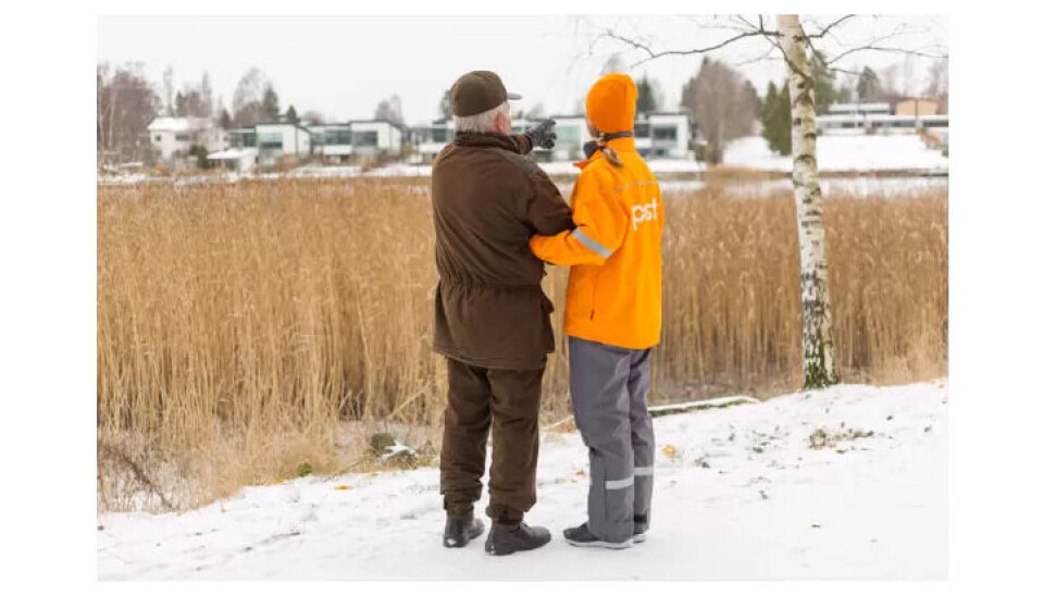 TURKAMERAT: Postbudene i Finland er samtalepartnere og tar med dem som ønsker det ut på en liten gåtur. TURKAMERAT: Postbudene i Finland er samtalepartnere og tar med dem som ønsker det ut på en liten gåtur.
