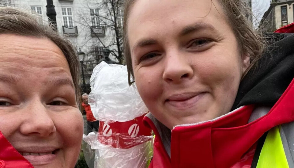 BLE KJENT: Iselin Jackwitz (t.h.) i Fagforbundet Barn og oppvekst Oslo opplevde at medlemmer kom til henne også med andre spørsmål under streiken. Hun mener streiken første til at de ble bedre kjent med fagforeninga, og at det hjelper når hun nå jobber med å organisere flere og få flere til å ta på seg tillitsvalgtverv. Her er hun avbildet sammen med opplæringsansvarlig i fagforeninga Marta Tryjanska på en streikemarkering. BLE KJENT: Iselin Jackwitz (t.h.) i Fagforbundet Barn og oppvekst Oslo opplevde at medlemmer kom til henne også med andre spørsmål under streiken. Hun mener streiken første til at de ble bedre kjent med fagforeninga, og at det hjelper når hun nå jobber med å organisere flere og få flere til å ta på seg tillitsvalgtverv. Her er hun avbildet sammen med opplæringsansvarlig i fagforeninga Marta Tryjanska på en streikemarkering.