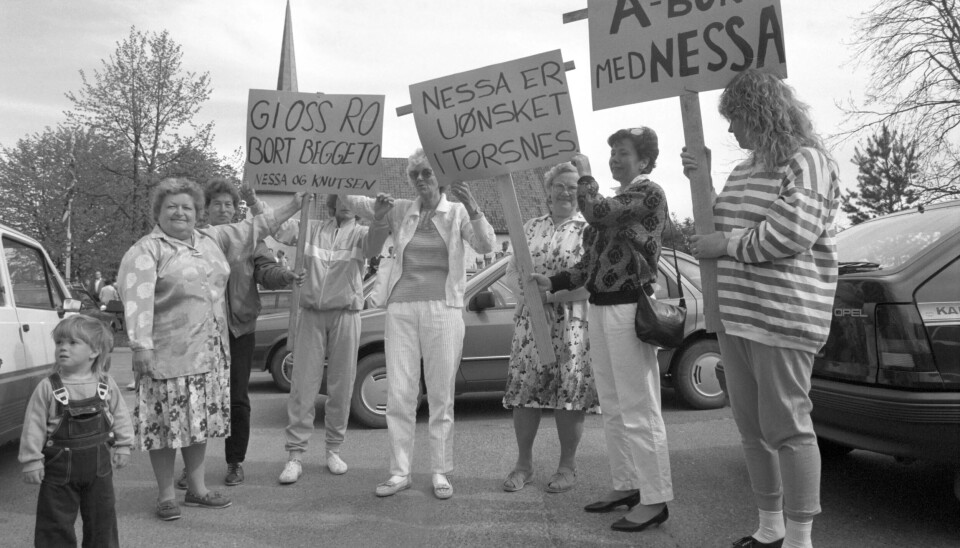 ABORTKAMP: Også i Norge har det vært harde kamper om retten til fri abort. Her er tilhengere og motstandere av Ludvig Nessa i heftig diskusjon utenfor Torsnes kirke i Østfold 23. mai (1. pinsedag).1988. ABORTKAMP: Også i Norge har det vært harde kamper om retten til fri abort. Her er tilhengere og motstandere av Ludvig Nessa i heftig diskusjon utenfor Torsnes kirke i Østfold 23. mai (1. pinsedag).1988.